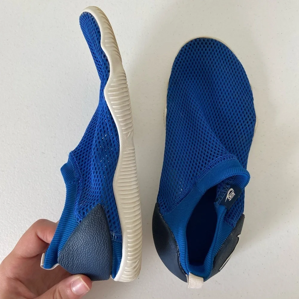 Nike aquasock 360‎ boy’s shoes — size 3